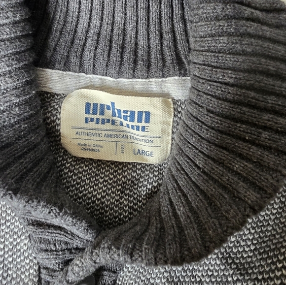 Urban Pipeline Cardigan - Picture 2 of 3